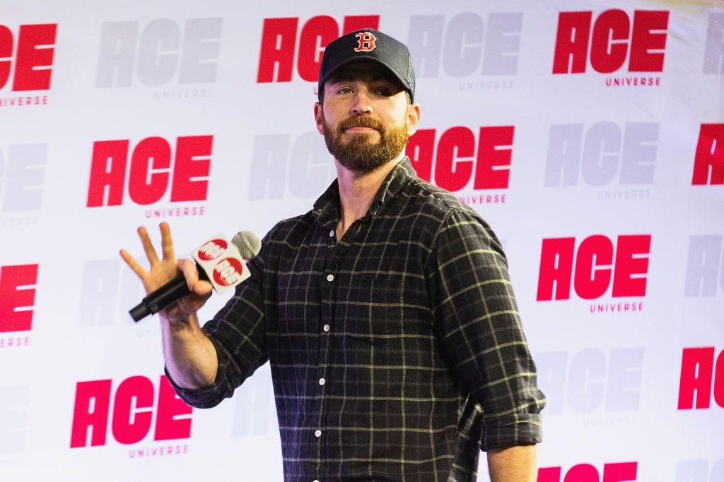 Chris Evans attends ACE Comic Con on June 28 in Seattle. (Photo: Mat Hayward/Getty Images)