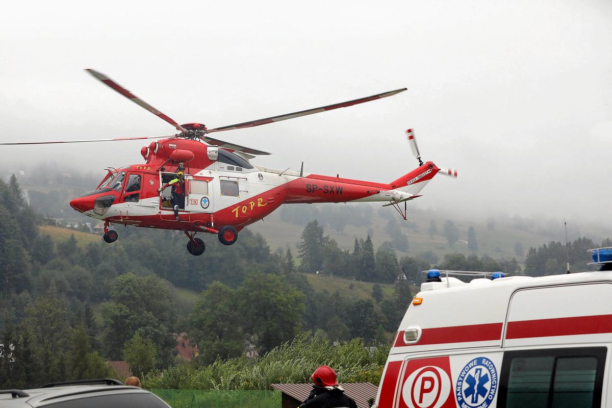 Four die, more than 100 hurt in thunderstorm in Poland's Tatra mountains