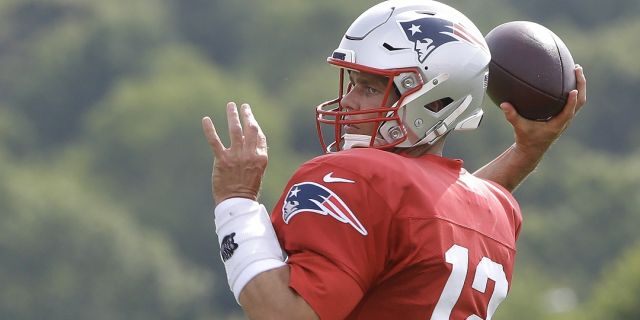 Tom Brady signs two-year, $70 million contract extension with Patriots, reports